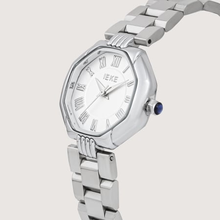 ساعة نسائية ستيل باللون الفضي