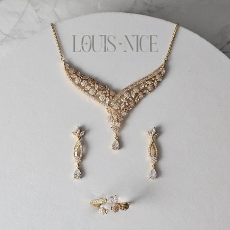 طقم هافست زركون بدقة الألماس