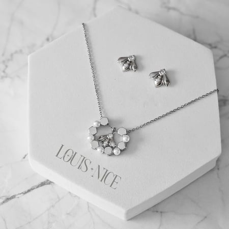 سلسال زركون مع الحلق