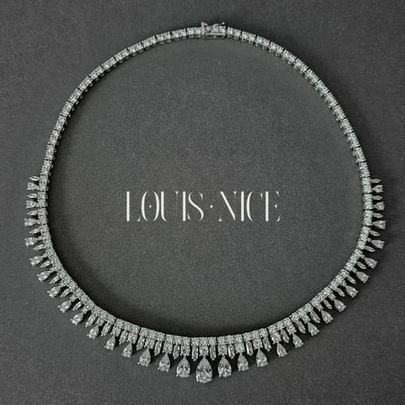 طقم زركون فضي بدقة الالماس