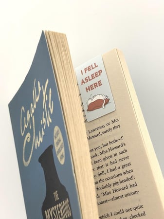 فاصل كتاب - مغناطيس (I fell asleep here)