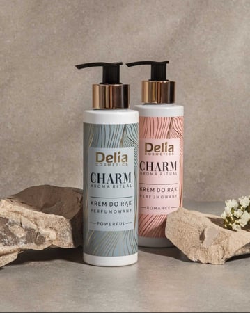 كريم اليدين رومانس مرطب ومنعم برائحة عطرية من ماركة ديليا - 200 مل