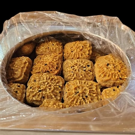 تنك معمول بر تمر خلاص بدون سكر  و زيت شغل بيت  فاخر من الاخر