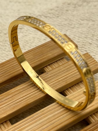 اسوارة كارتير Cartier