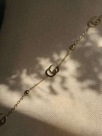 إسوارة GUCCI معدن ذهبي