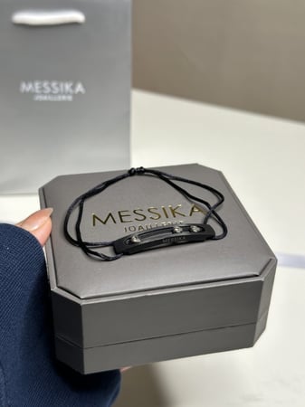 اسواره الخيط ميسيكا Messika بدون ملحقات