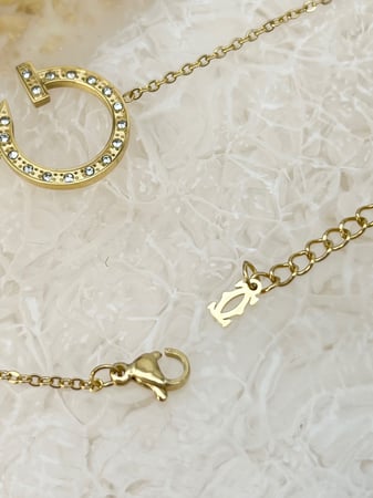 اسوارة كارتير Cartier