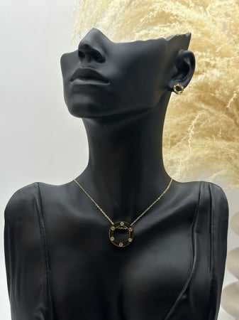 سلسال مع حلق كارتيه