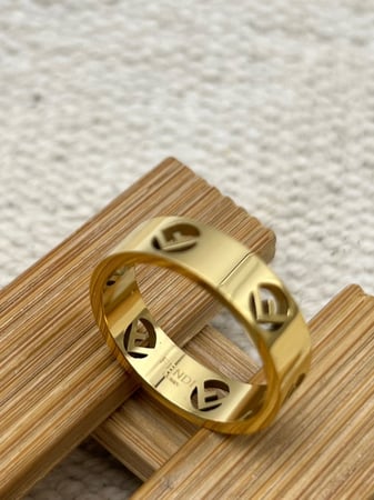 خاتم فندي Fendi