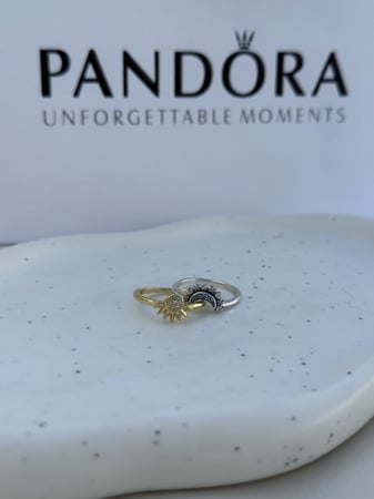 خاتم باندورا الشمس والقمر