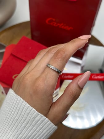 خاتم carter ذهبي