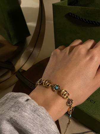 اسوارة قوتشي Gucci