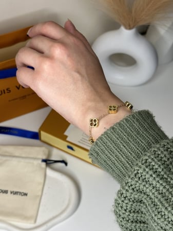 إسوارة لويس فيتون