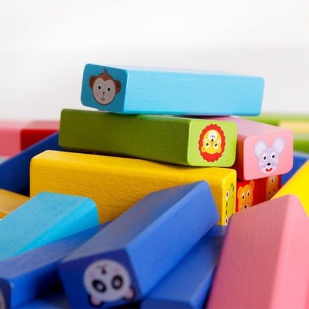 مكعبات خشبية للأطفال