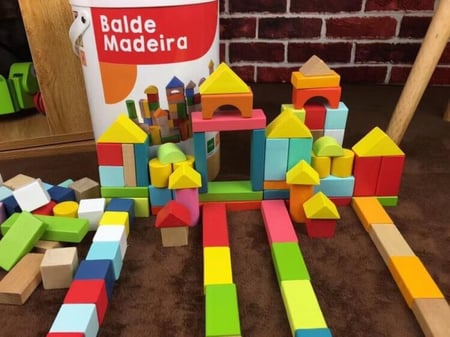 مكعبات خشبية للاطفال