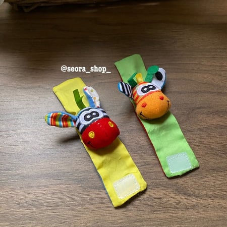 اساور وشراريب قماشيه