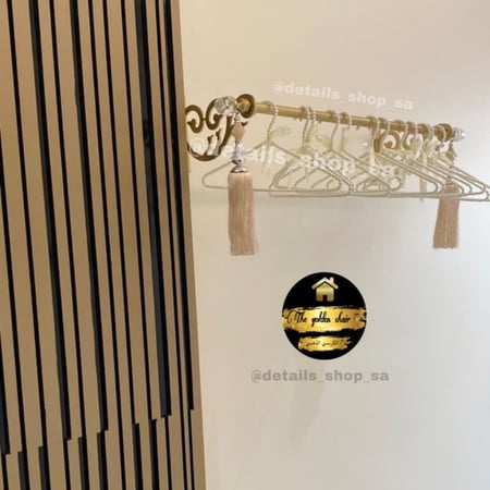 علاقة جدارية ديزاين رقم (5) بدون ملحقات