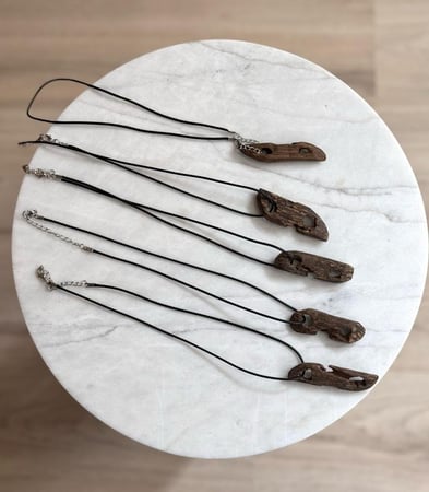 تعليقة سيارة بخوريه