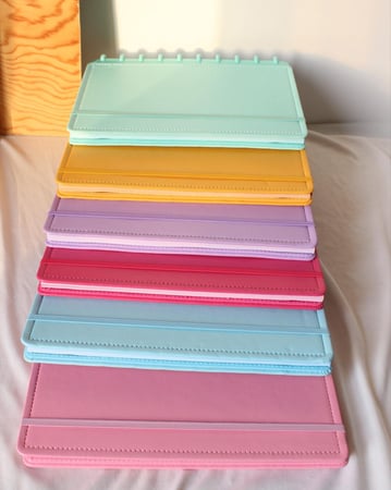 دفتر جلد بالاسم ( كبير )