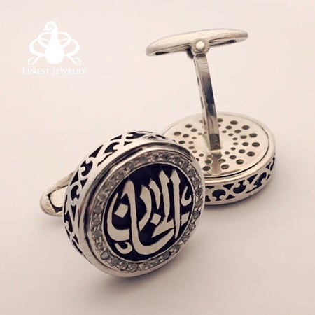 الكبك المزخرف مع الزركون