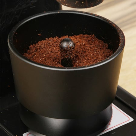 قمع بودرة القهوة المنيوم اسود