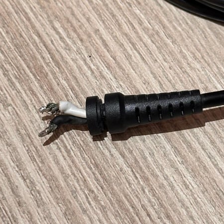 كابل شاحن الكمبيوتر المحمول HP