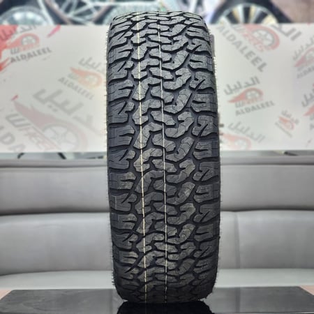 كفرات ويد واي نص حجري 285/70/17 جديد2025