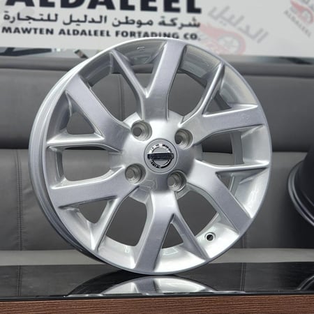 جنوط نيسان صني 2023 فضي مقاس 15 و 14