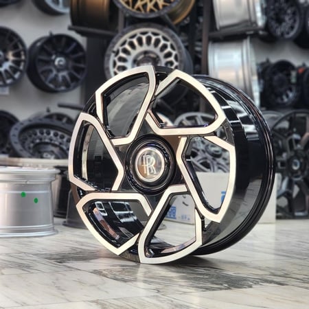 جنوط رولز رويس مقاس 22 الماني فورجيد