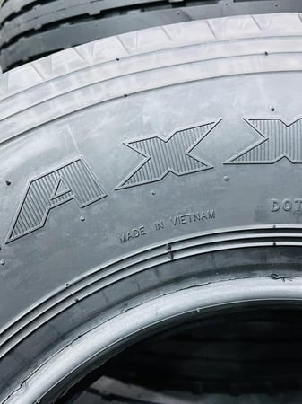 كفرات بالون ماكسس ابو جمل مقاس  900/17 -2025