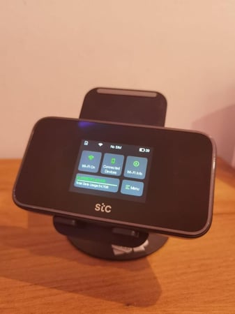 راوتر SRT 873 مستخدم نظيف جداً – يدعم شريحة STC – متنقل ومحمول