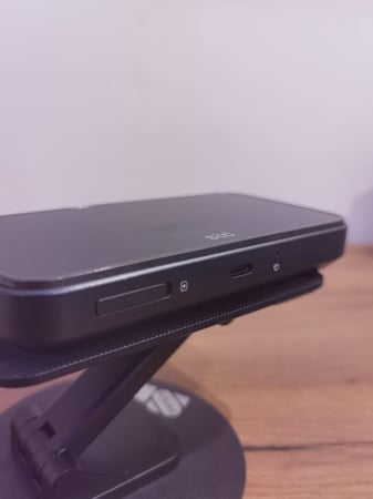 راوتر SRT 873 مستخدم نظيف جداً – يدعم شريحة STC – متنقل ومحمول