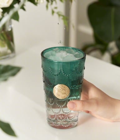 كوب ستاربكس اومبري اخضر