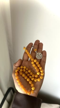 سبحة بكلايت زعفران فاخرة