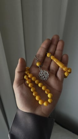سبحة بكلايت زعفران فاخرة