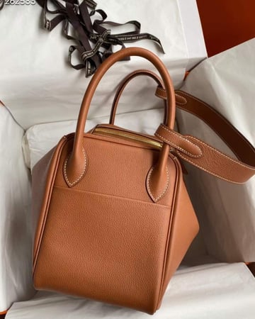 شنطه مقاس 30