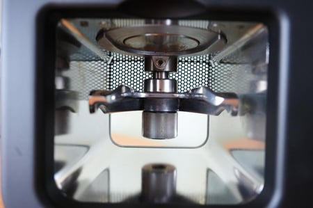 مكبس قهوة كيوب تامب من كومباك- اسود