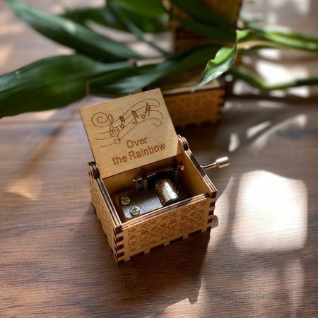 صندوق موسيقى Over the Rainbow