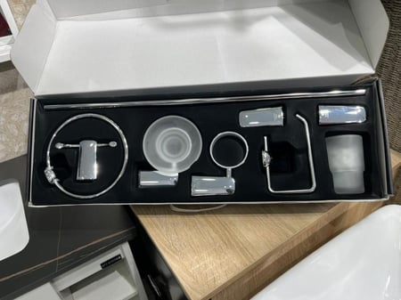 طقم اكسسوارات الحمام استانلس 6 قطع