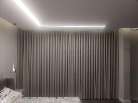 ستائر ويفي خطين قماش بلاك اوت من الامام وخلفييه لنن