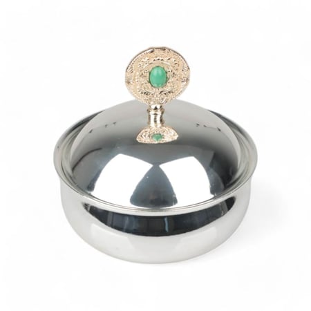 تمرية كوين فضي & ذهبي أخضر من سوليتير, القطر 12 سم, الإرتفاع 12.5 سم