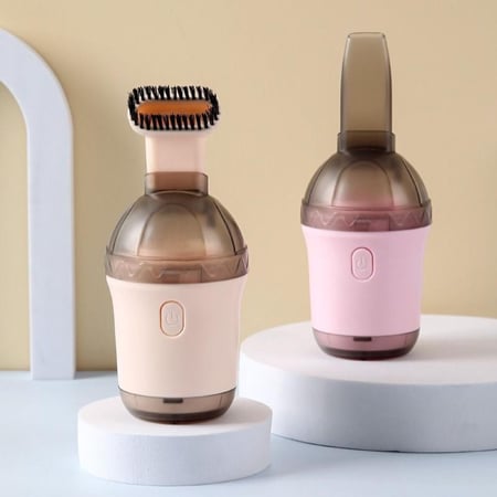 مكنسة سيارة تعمل بالشحن