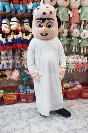 ملابس تنكرية شخصية الأولاد بالبس الخليجي بالطلب الرجاء التواصل واتس لمعرفة الشخصيات المتوفره