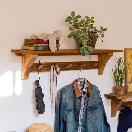 رف ملابس خشب-رف تعليق اكواب-رف خشب طبيعي-رف تعليق-وحدة عرض-رف تعليق