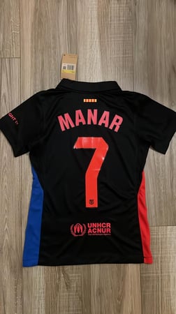 تيشرت برشلونه نسائي 24.25