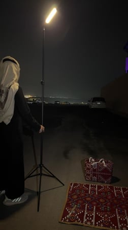 ستاند حامل للإضاءة او العقد