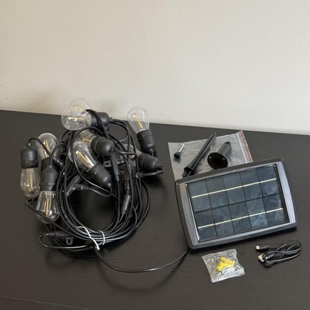 عقود إنارة 10متر بالطاقة الشمسية - كريمي