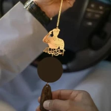 تعليقة سيارة عسكري مع الصوره وكسرة العود
