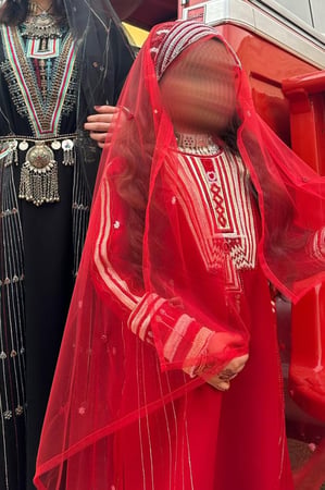 زي عروس عسير للأطفال ( الثوب + الطرحه )