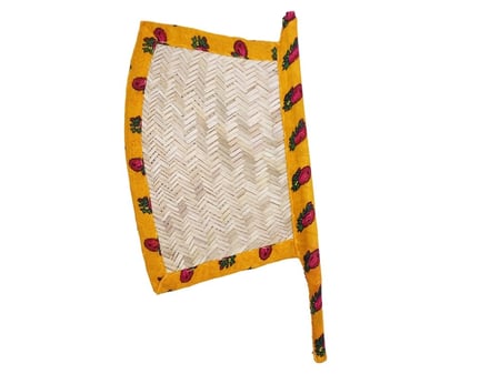 مروحة يدوية خوص ملبس شالكي